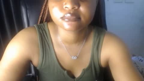 Snapshot of sexy_dick_drainer chatting on November 2025 09:08:02 AM TAISHA online show from November 2025 09:08:02 AM