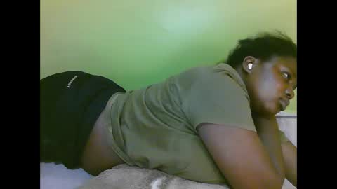 Snapshot of sexy_divana chatting on February 2025 07:09:01 PM sexy_divana online show from February 2025 07:09:01 PM