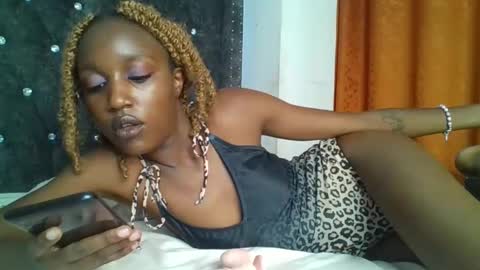 sexy_ebony_nica online show from January 2025 03:00:01 PM