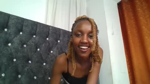 sexy_ebony_nica online show from February 2025 09:17:01 PM