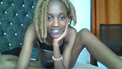 sexy_ebony_nica online show from February 2025 09:35:02 PM