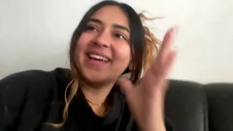 Antonella online show from February 2025 12:04:02 PM