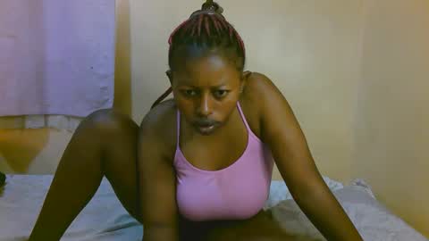 Snapshot of sexy_latasha chatting on April 2026 04:28:01 AM sexy_latasha online show from April 2026 04:28:01 AM