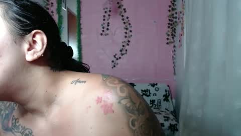 sexy lolas online show from March 2025 12:54:02 AM