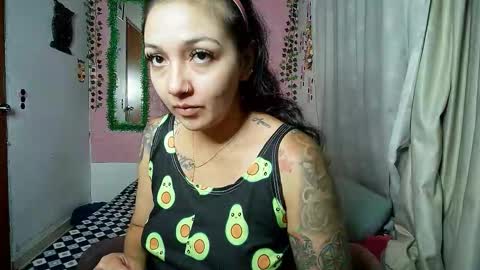 sexy lolas online show from October 2025 01:04:02 AM