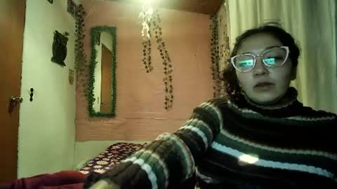 sexy lolas online show from July 2026 03:57:02 AM
