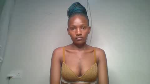 sexy_lucy012 online show from February 2025 06:37:01 PM