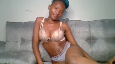 sexy_lucy012 online show from February 2025 10:04:02 PM