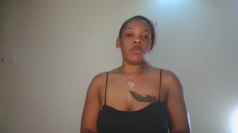 sexy_lyna online show from March 2026 08:45:01 PM