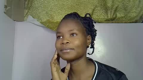 Molyne online show from March 2026 11:23:01 AM