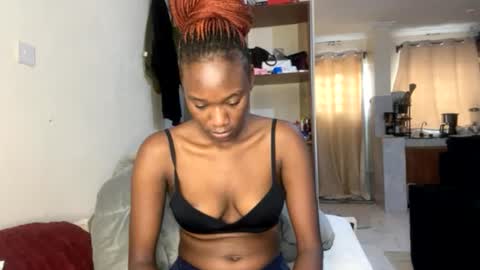 Snapshot of sexy_nyla chatting on June 2026 09:28:02 AM Nyla online show from June 2026 09:28:02 AM