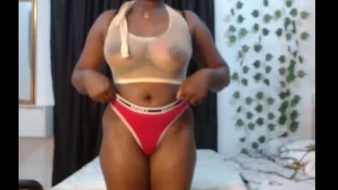 Snapshot of sexy_pearl12 chatting on September 2025 08:09:02 PM zoe online show from September 2025 08:09:02 PM