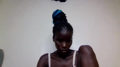 sexy_petittie online show from October 2025 06:23:01 PM