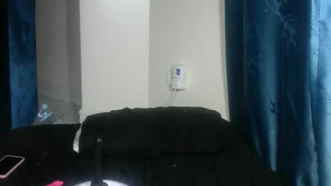 sexy pigeon online show from March 2026 10:00:02 PM