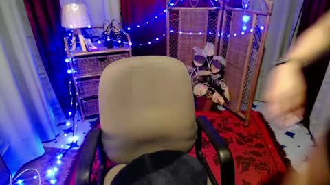 Snapshot of sexy_pussy143 chatting on July 2026 01:28:01 PM angela online show from July 2026 01:28:01 PM