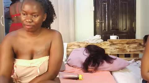 sexy_ros online show from September 2025 06:10:02 PM