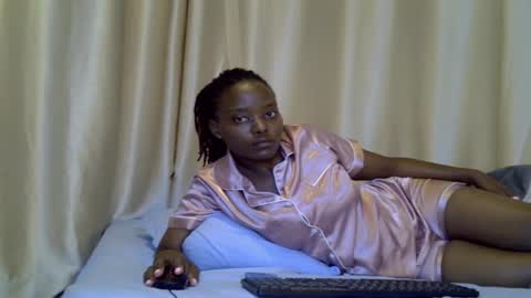 Snapshot of sexy_shay209 chatting on February 2026 03:12:02 AM shay online show from February 2026 03:12:02 AM