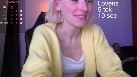 Sexy-Sweets online show from September 2025 10:20:01 PM