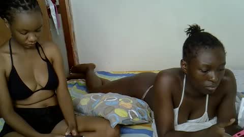 Snapshot of sexy_zola chatting on May 2026 07:32:02 PM Im Zola online show from May 2026 07:32:02 PM