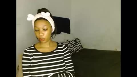 Snapshot of sexyalender02 chatting on November 2025 04:25:01 PM sexyalender02 online show from November 2025 04:25:01 PM