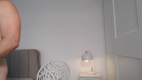 Snapshot of sexyandmarried chatting on April 2026 09:35:02 AM sexyandmarried online show from April 2026 09:35:02 AM