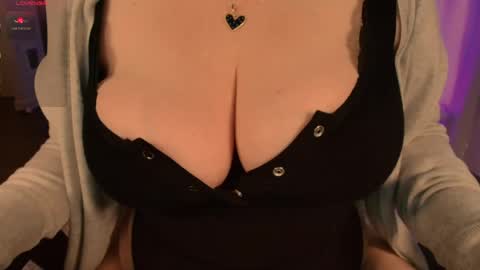 Snapshot of sexybichette chatting on June 2026 01:23:01 AM Bichette online show from June 2026 01:23:01 AM