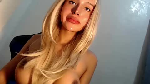 Seraphina Blaze online show from February 2025 12:48:01 PM