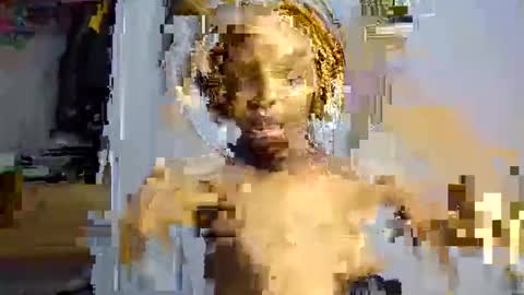 Essy online show from November 2025 08:41:01 PM