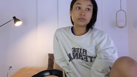 chanell and yina online show from April 2026 01:18:01 PM