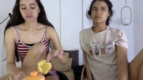 Snapshot of sexychanell_18 chatting on May 2026 01:38:01 PM chanell and yina online show from May 2026 01:38:01 PM