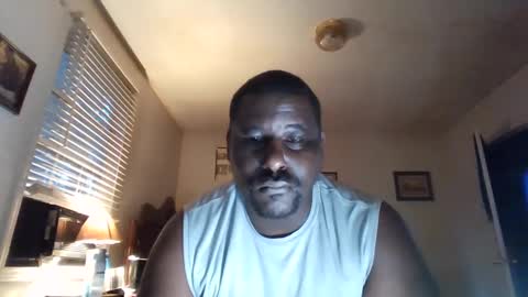 Snapshot of sexychocolate5436543 chatting on February 2025 11:15:02 PM sexychocolate online show from February 2025 11:15:02 PM