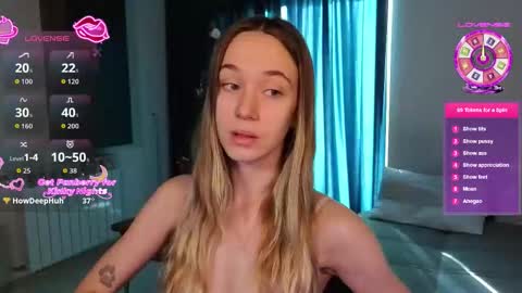 Snapshot of sexycocobutt chatting on December 2025 09:59:02 AM Sophia online show from December 2025 09:59:02 AM