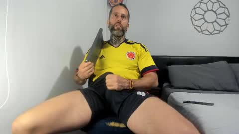 Snapshot of sexycolombian2022 chatting on July 2026 01:37:01 PM Antonioylola online show from July 2026 01:37:01 PM