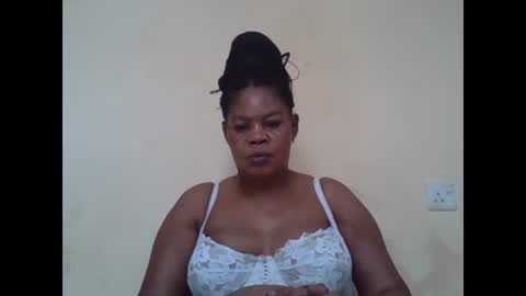 Snapshot of sexydove2 chatting on February 2025 06:39:02 AM EMILY online show from February 2025 06:39:02 AM