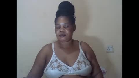 Snapshot of sexydove2 chatting on March 2025 01:36:02 AM EMILY online show from March 2025 01:36:02 AM