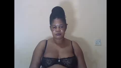 Snapshot of sexydove2 chatting on March 2025 03:22:01 AM EMILY online show from March 2025 03:22:01 AM