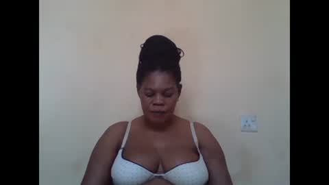 Snapshot of sexydove2 chatting on March 2025 07:27:02 AM EMILY online show from March 2025 07:27:02 AM