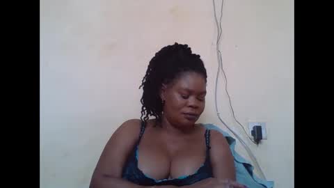 Snapshot of sexydove2 chatting on September 2025 06:47:02 AM EMILY online show from September 2025 06:47:02 AM