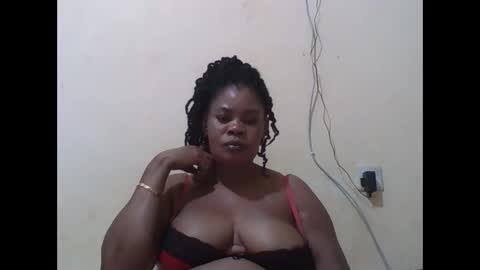 Snapshot of sexydove2 chatting on September 2025 06:43:02 PM EMILY online show from September 2025 06:43:02 PM