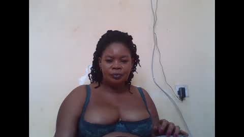 Snapshot of sexydove2 chatting on September 2025 07:43:01 AM EMILY online show from September 2025 07:43:01 AM