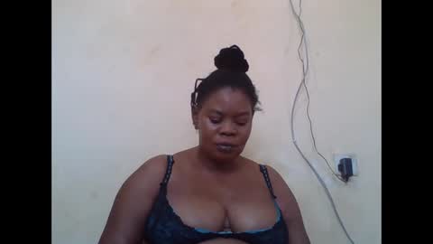 Snapshot of sexydove2 chatting on September 2025 07:35:02 AM EMILY online show from September 2025 07:35:02 AM