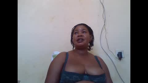 Snapshot of sexydove2 chatting on October 2025 08:13:01 AM EMILY online show from October 2025 08:13:01 AM