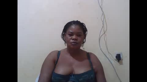 Snapshot of sexydove2 chatting on October 2025 03:27:02 AM EMILY online show from October 2025 03:27:02 AM