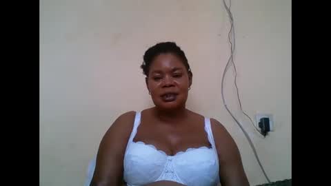 Snapshot of sexydove2 chatting on October 2025 07:20:02 AM EMILY online show from October 2025 07:20:02 AM