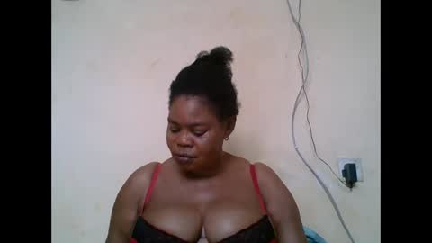 Snapshot of sexydove2 chatting on November 2025 07:18:02 AM EMILY online show from November 2025 07:18:02 AM