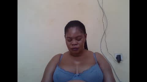 Snapshot of sexydove2 chatting on November 2025 08:02:02 AM EMILY online show from November 2025 08:02:02 AM