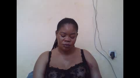 Snapshot of sexydove2 chatting on November 2025 07:21:02 AM EMILY online show from November 2025 07:21:02 AM