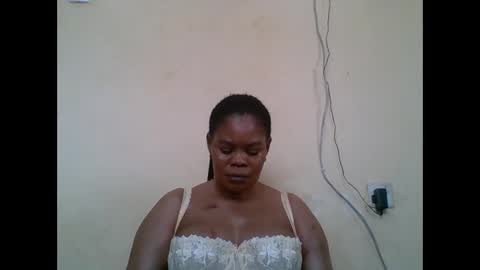 Snapshot of sexydove2 chatting on December 2025 07:05:01 AM EMILY online show from December 2025 07:05:01 AM