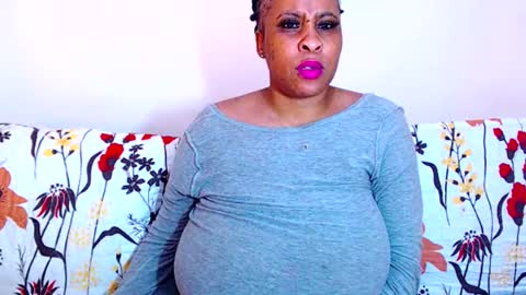 sexyebonylove89 online show from December 2025 05:12:02 AM