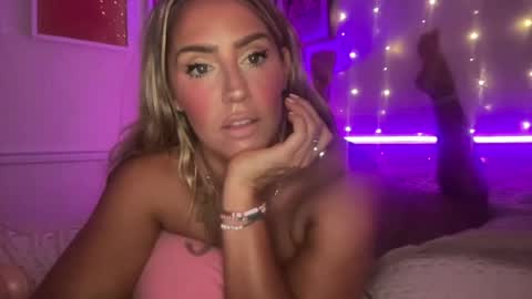 Snapshot of sexygoodvibebabe69 chatting on July 2026 07:11:01 AM Ashley Love online show from July 2026 07:11:01 AM
